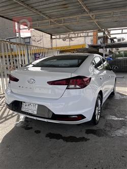 هیوندای ئەلەنترا